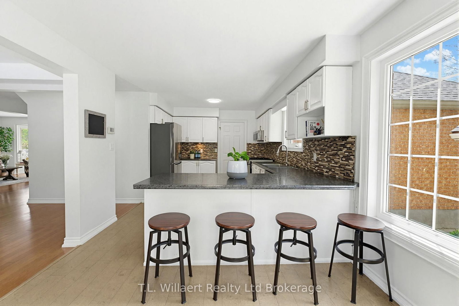 10 Woodside Drive • Tillsonburg, ON photo 14