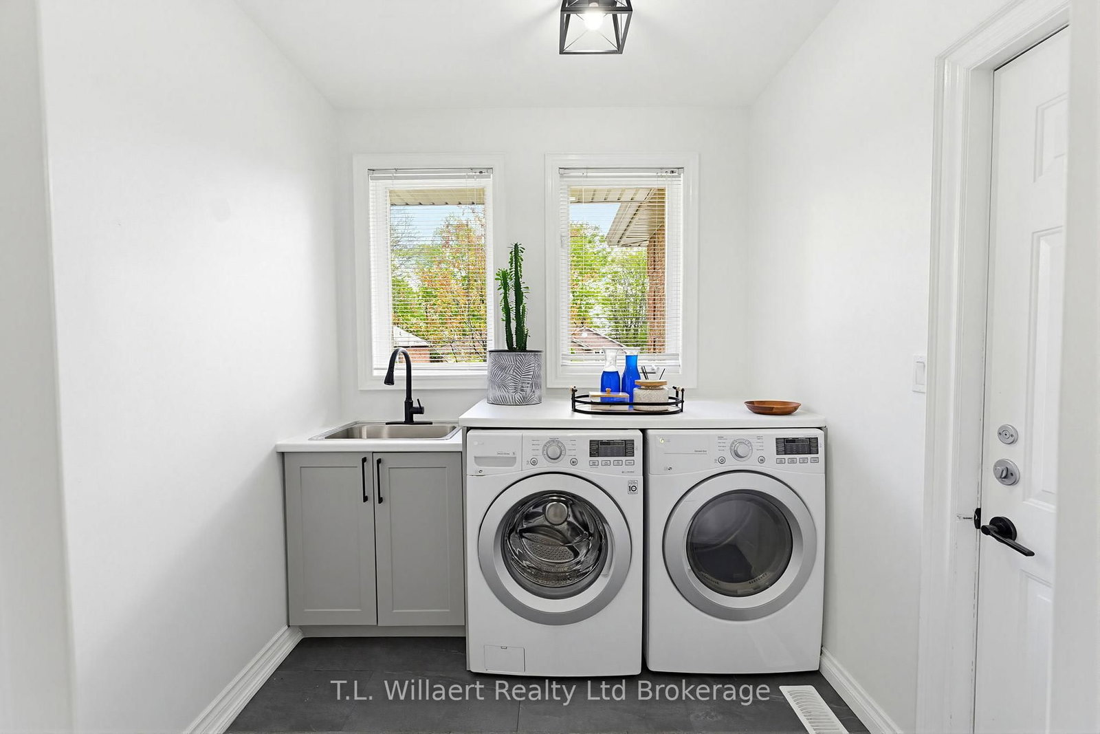 10 Woodside Drive • Tillsonburg, ON photo 20