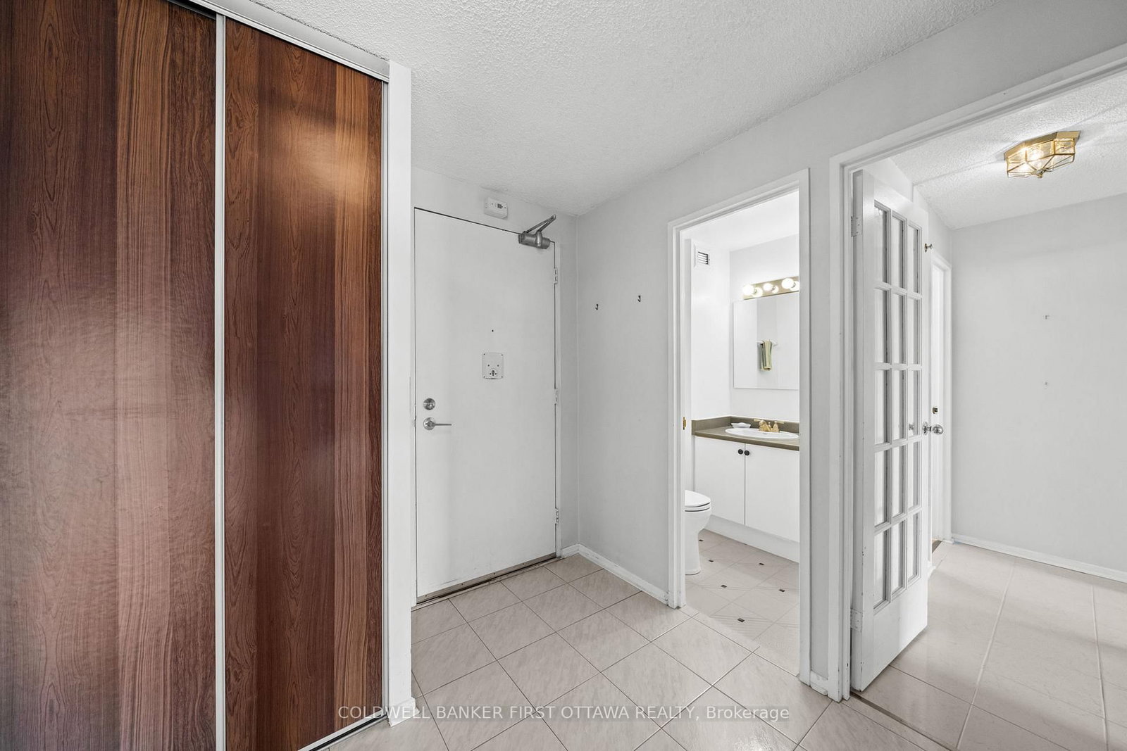 1100 Ambleside Drive, Unit 411 - Photo 4