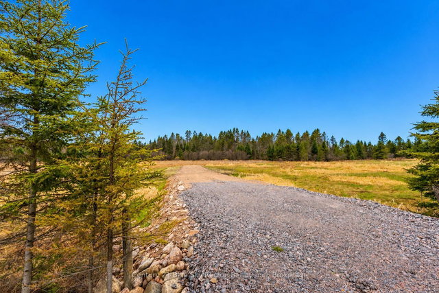 1185 CORBEIL Road