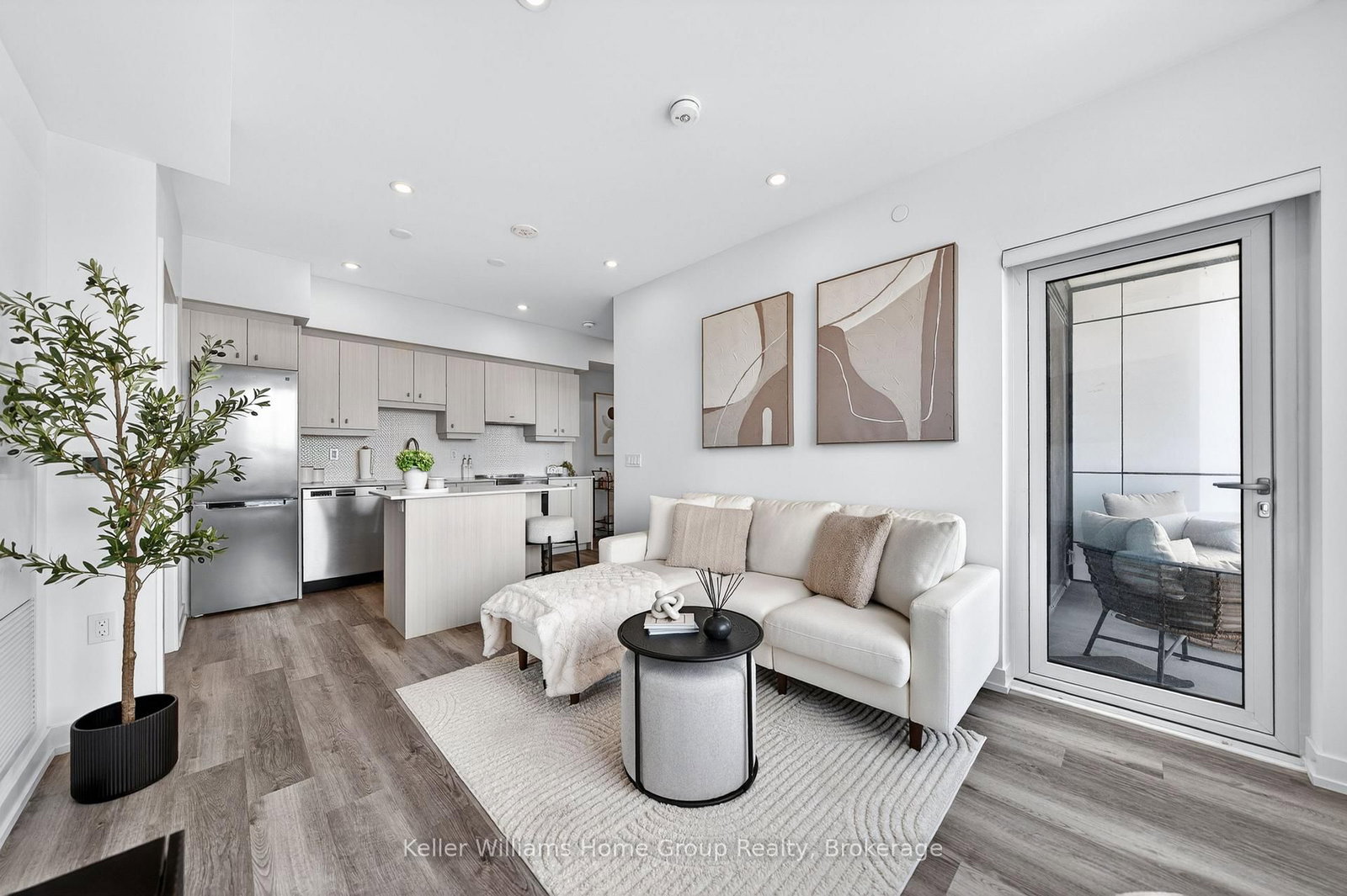 15 Wellington Street S, Unit 2402 - Photo 18