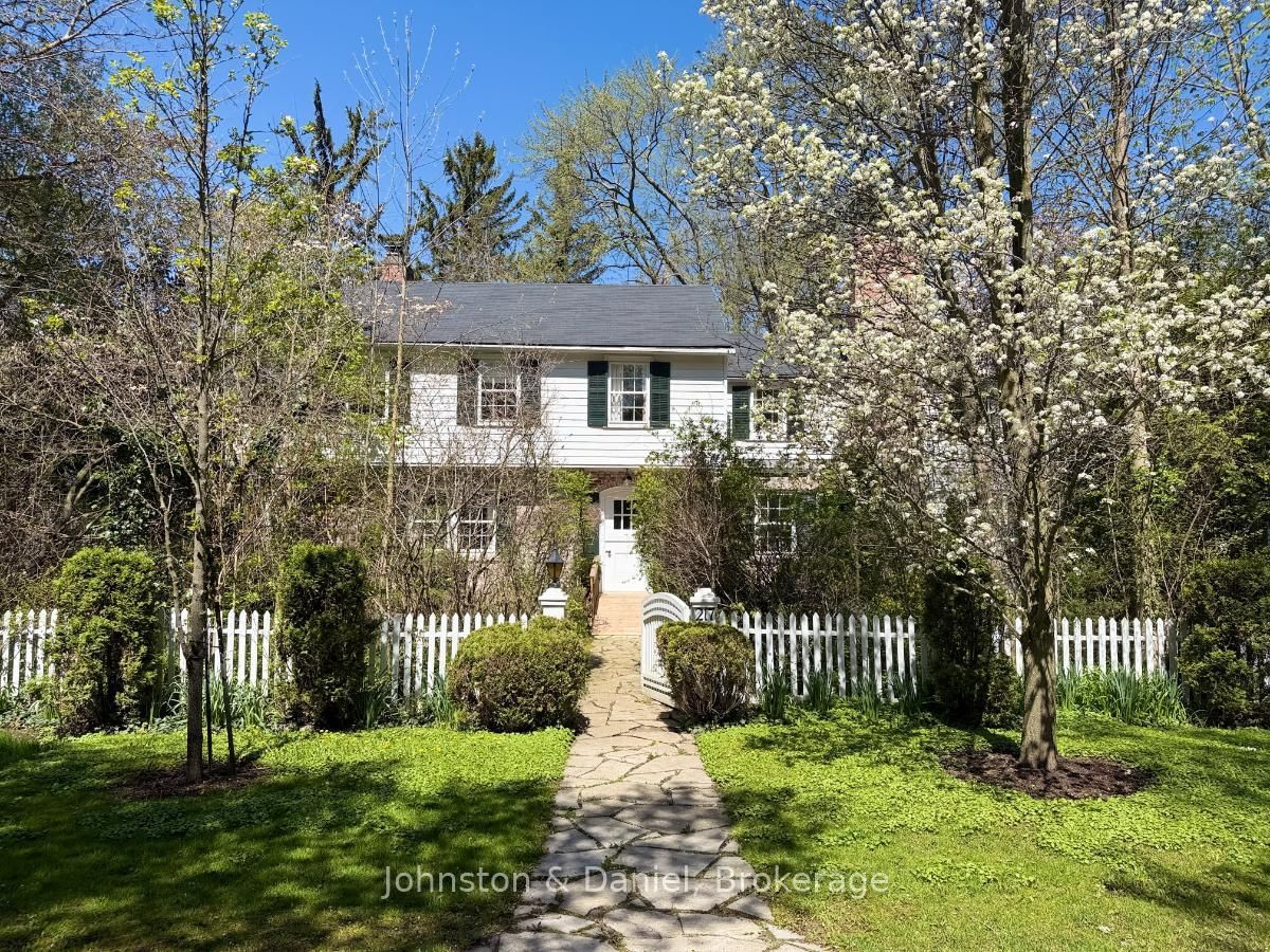 217 Butler Street • Niagara-on-the-Lake, ON photo 2