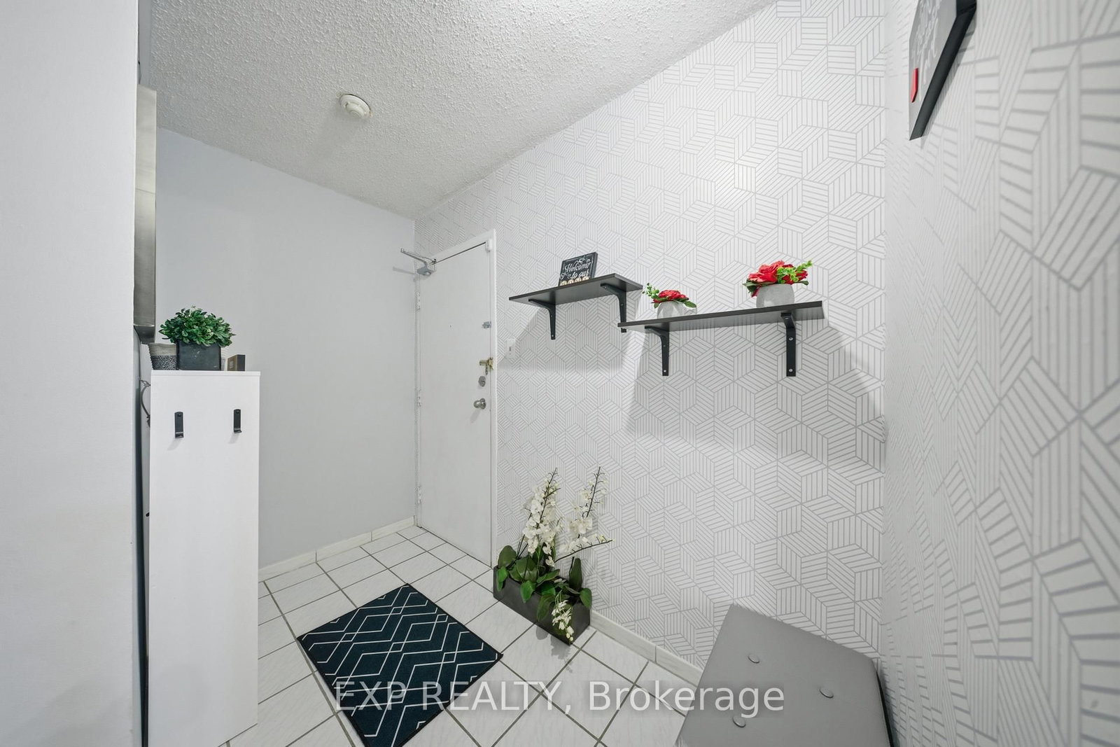 1096 Jalna Boulevard, Unit 28 - Photo 5