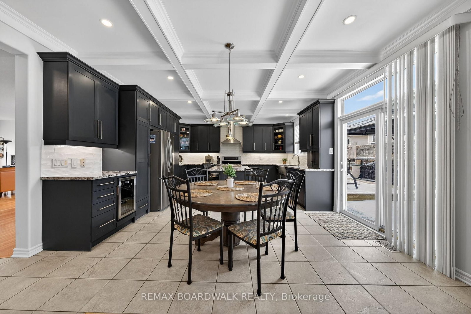 85 Woliston Crescent - Photo 13