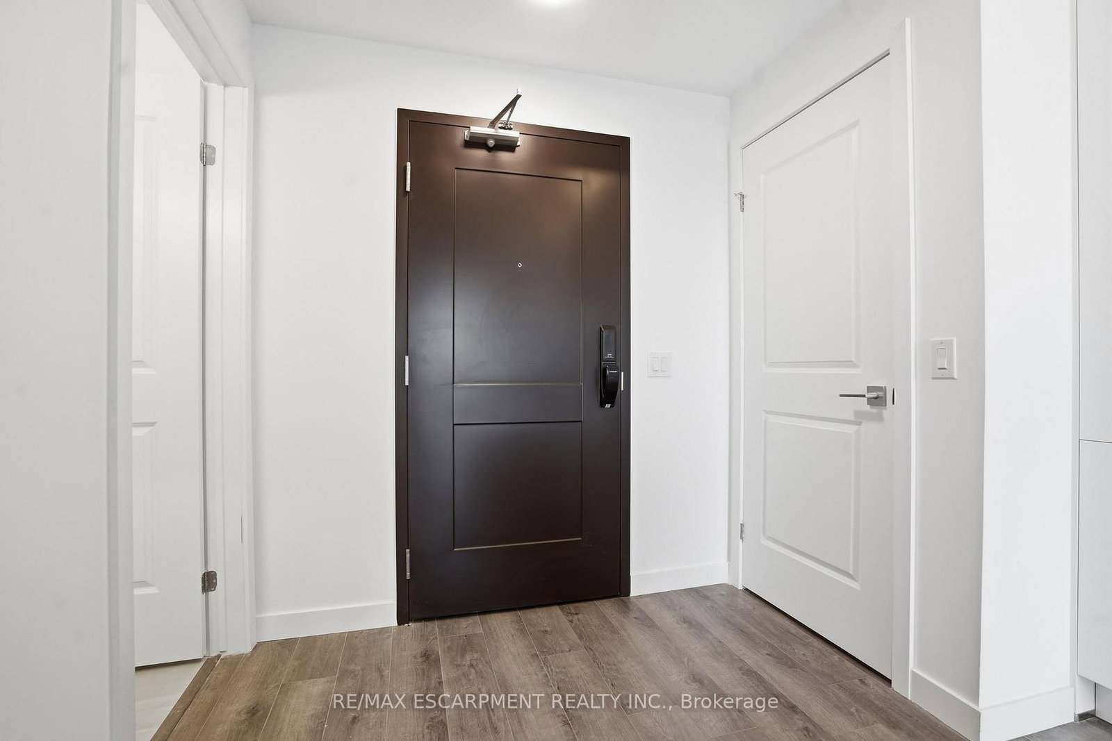 7549B Kalar Road, Unit 314 - Photo 6