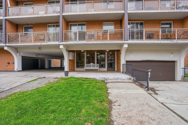 303 - 30 Summit Avenue
