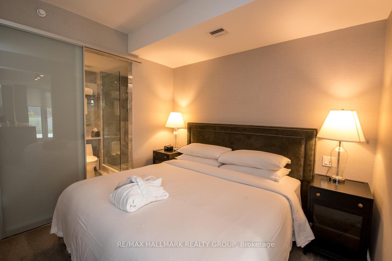 111 Champagne Avenue, Unit 210 - Photo 18