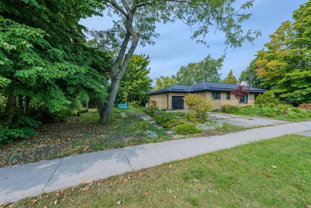 10 Brant Avenue