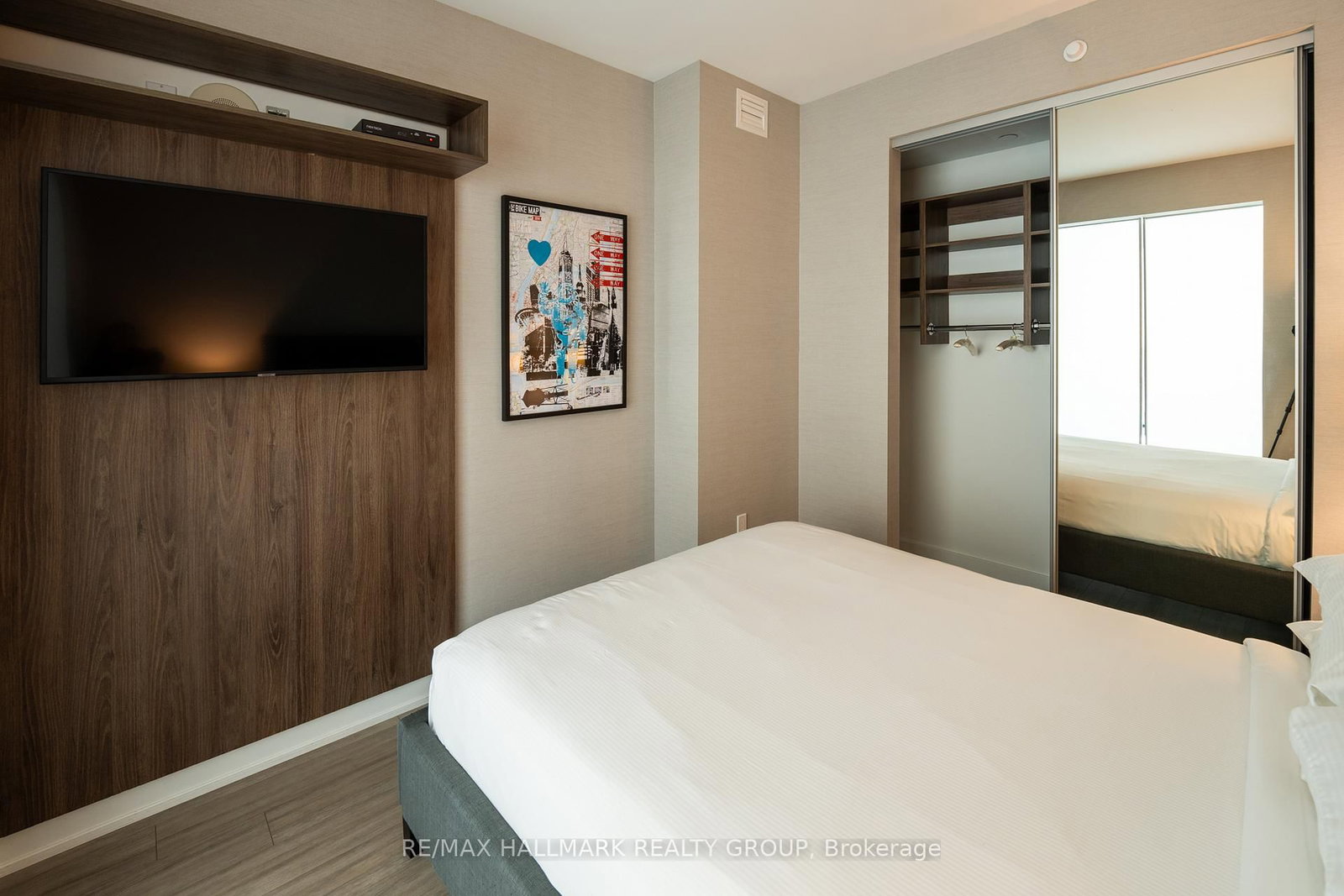 111 Champagne Avenue, Unit 611 - Photo 15