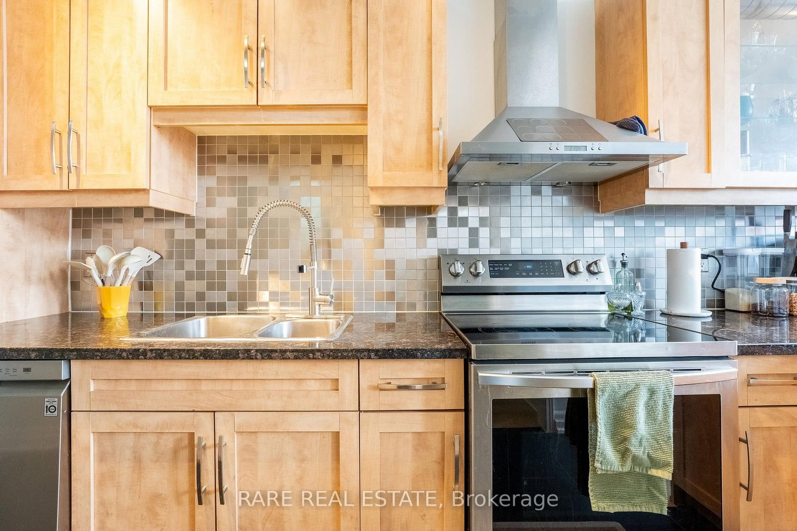 276 King Street W, Unit 316 - Photo 6
