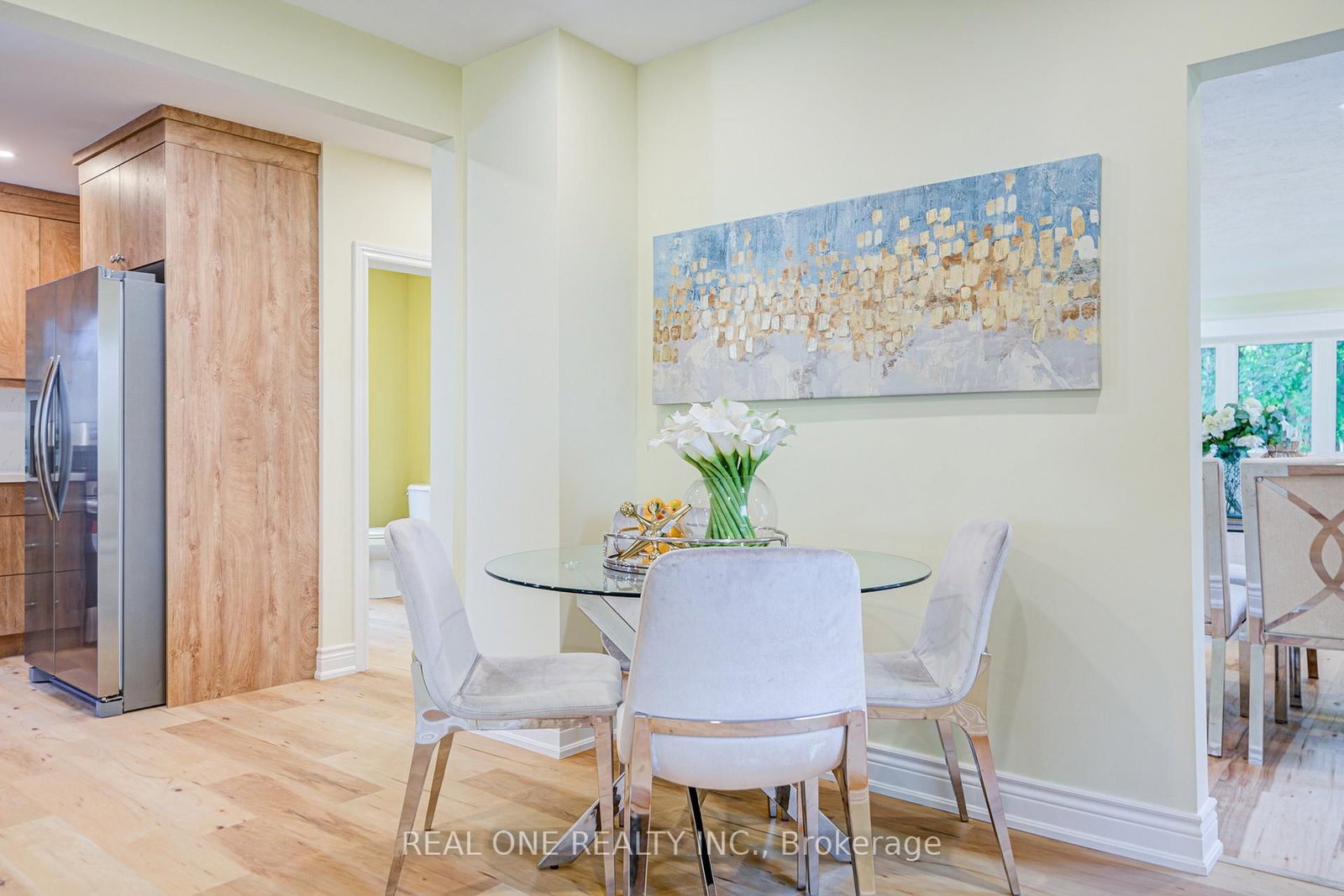 4052 SAINT JAMES Avenue - Photo 11