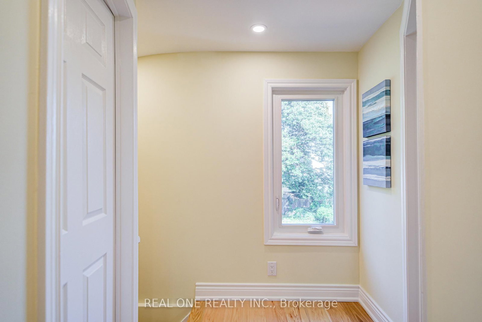 4052 SAINT JAMES Avenue - Photo 26