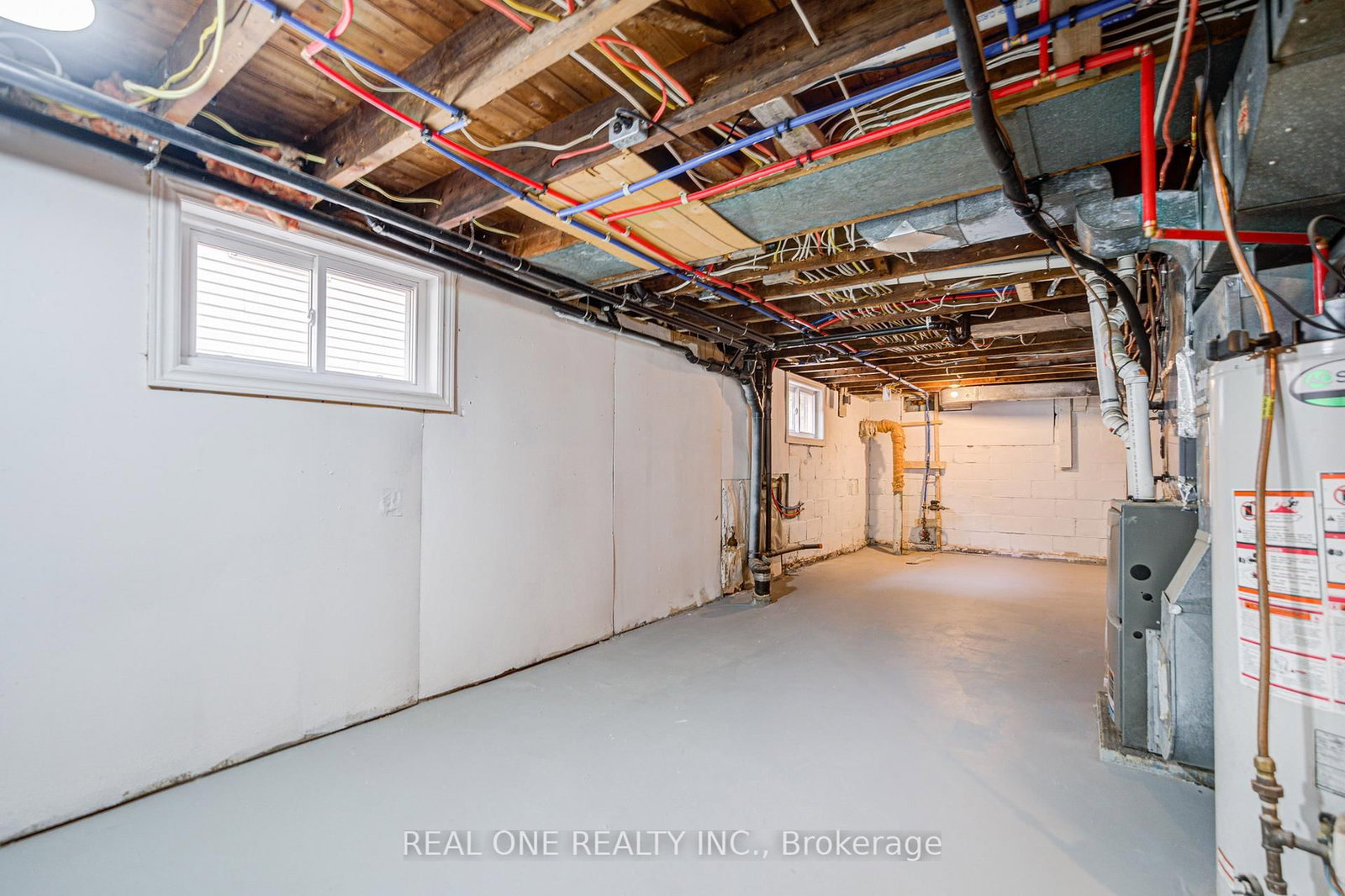 4052 SAINT JAMES Avenue - Photo 40