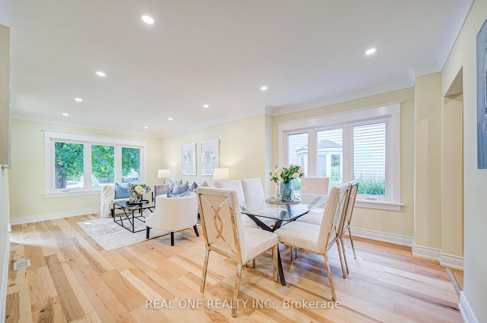 4052 SAINT JAMES Avenue - Photo 8