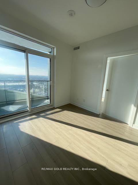 25 WELLINGTON Street S, Unit 1105 - Photo 11