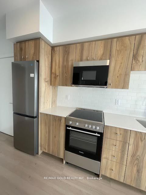 25 WELLINGTON Street S, Unit 1105 - Photo 5