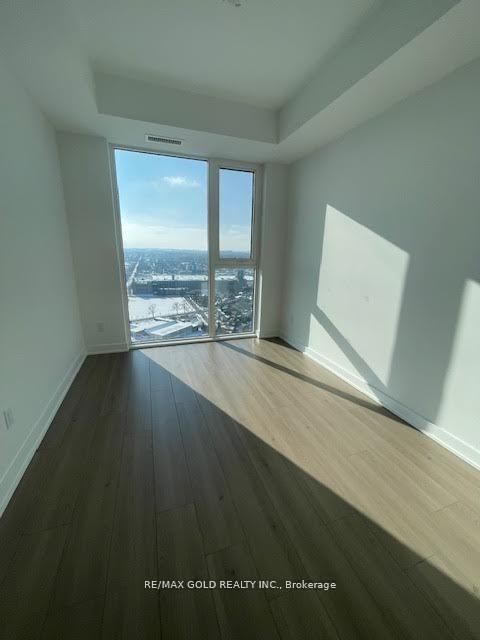 25 WELLINGTON Street S, Unit 1105 - Photo 9