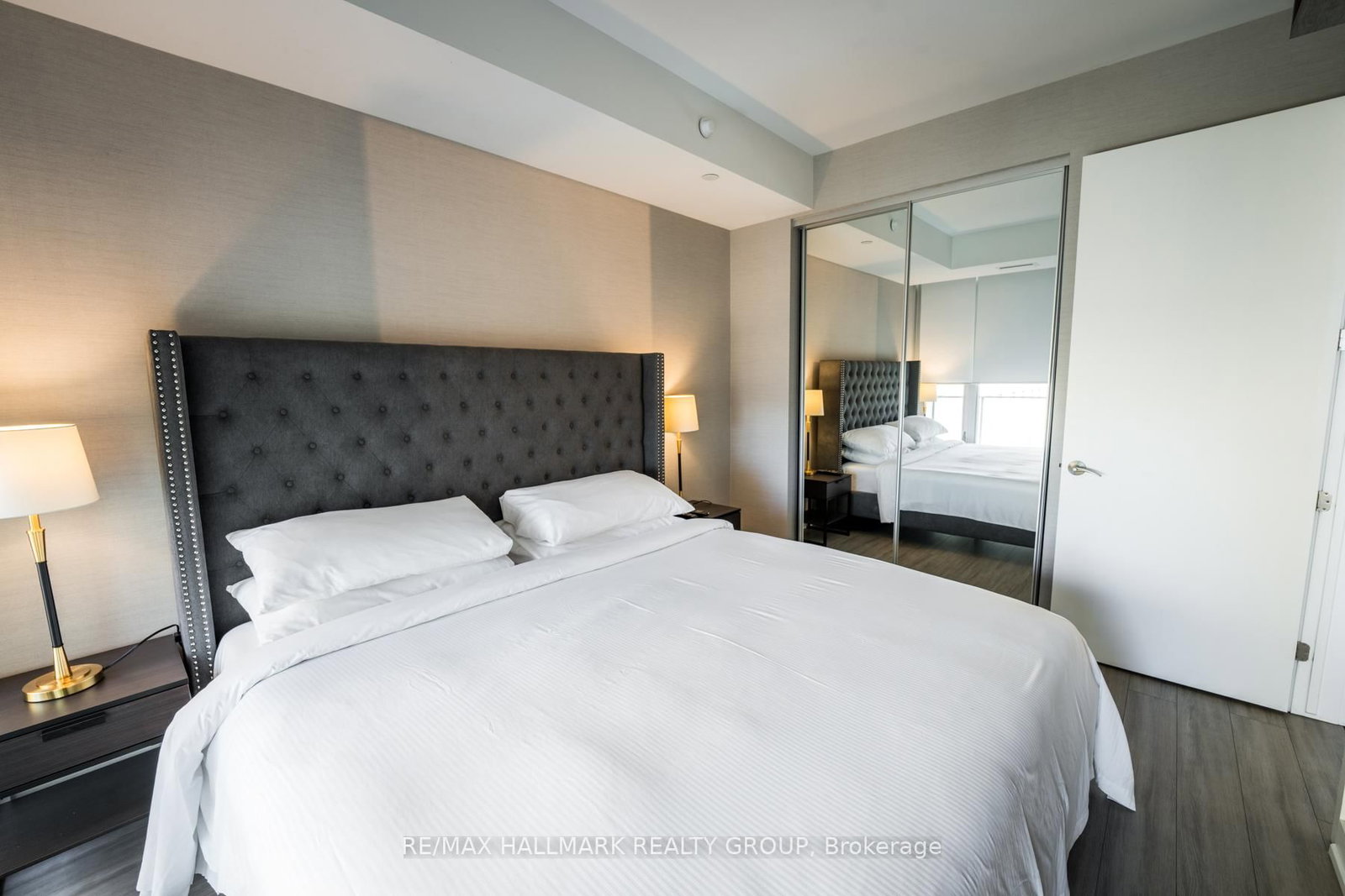 111 Champagne Avenue, Unit 1805 - Photo 15