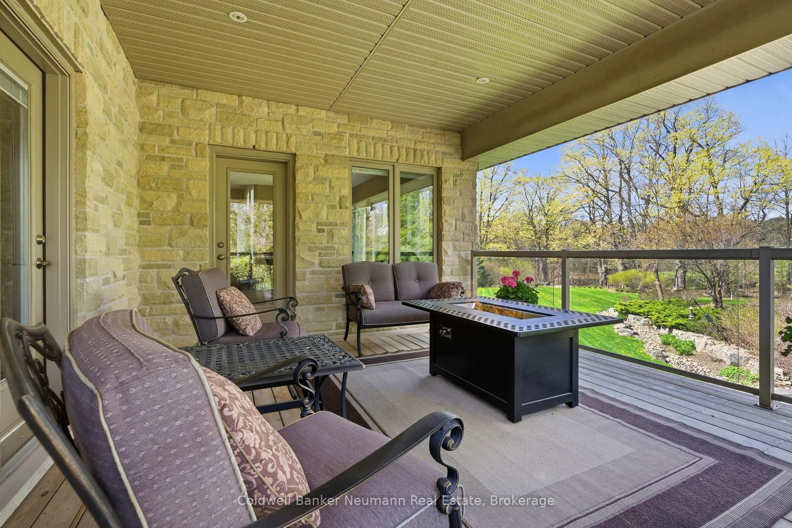 33 Cassin Court • Puslinch, ON photo 16