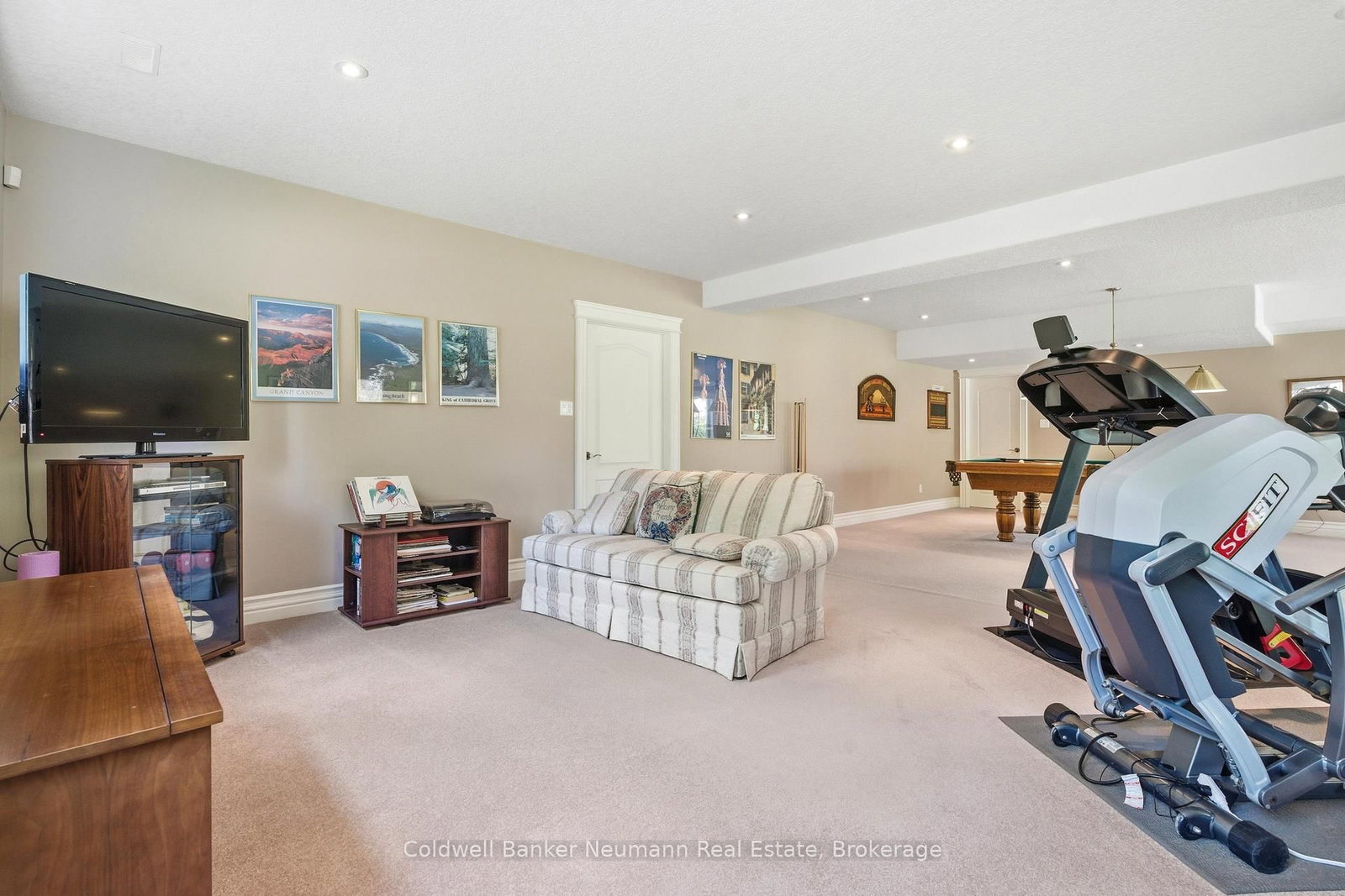 33 Cassin Court • Puslinch, ON photo 38