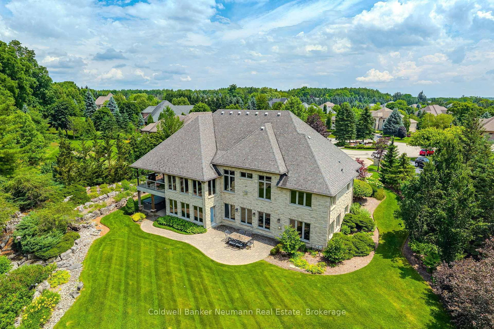 33 Cassin Court • Puslinch, ON photo 45