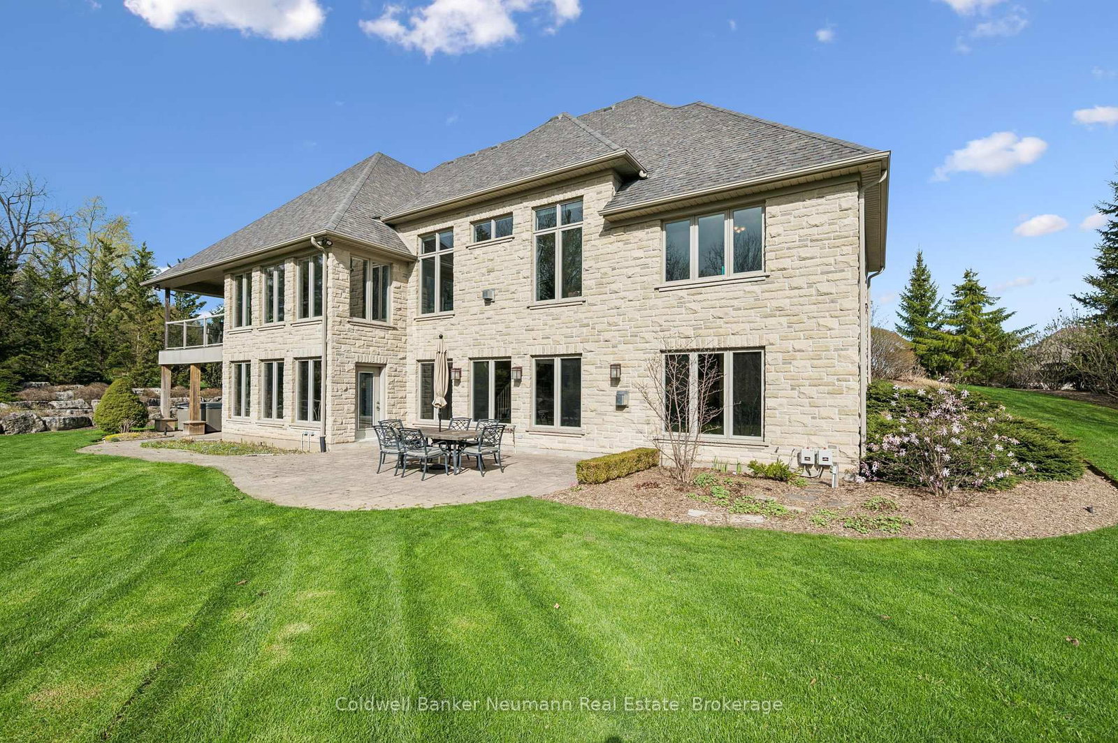 33 Cassin Court • Puslinch, ON photo 47