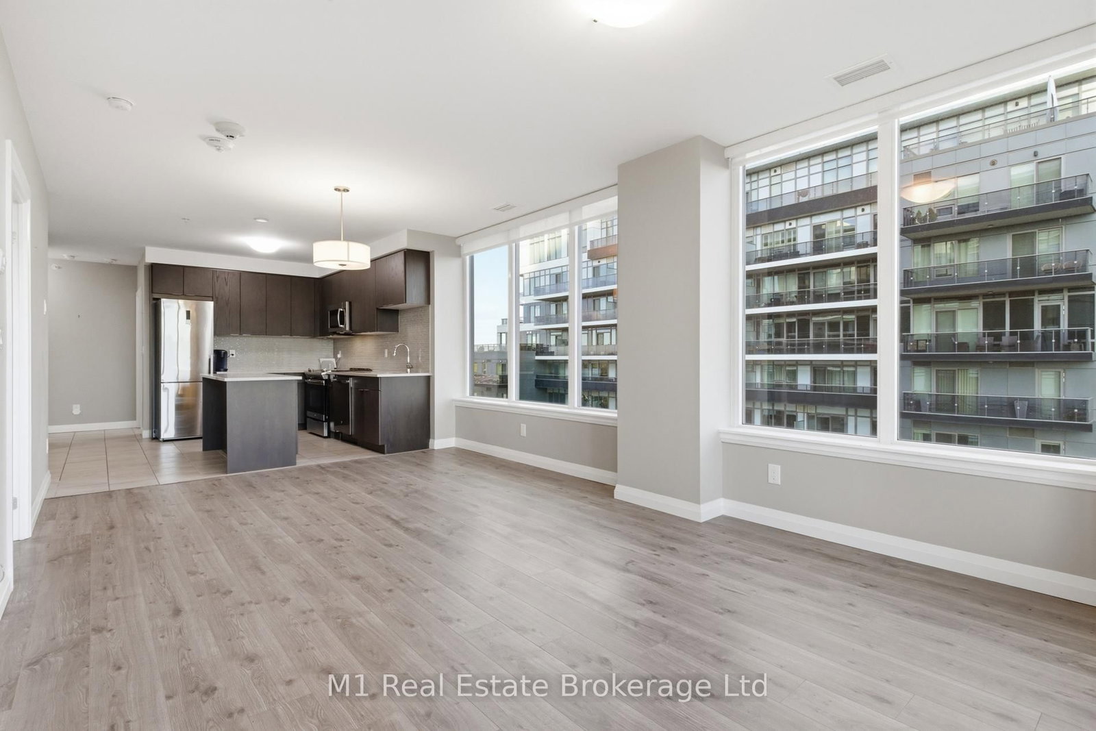 63 Arthur Street S, Unit 705 - Photo 14