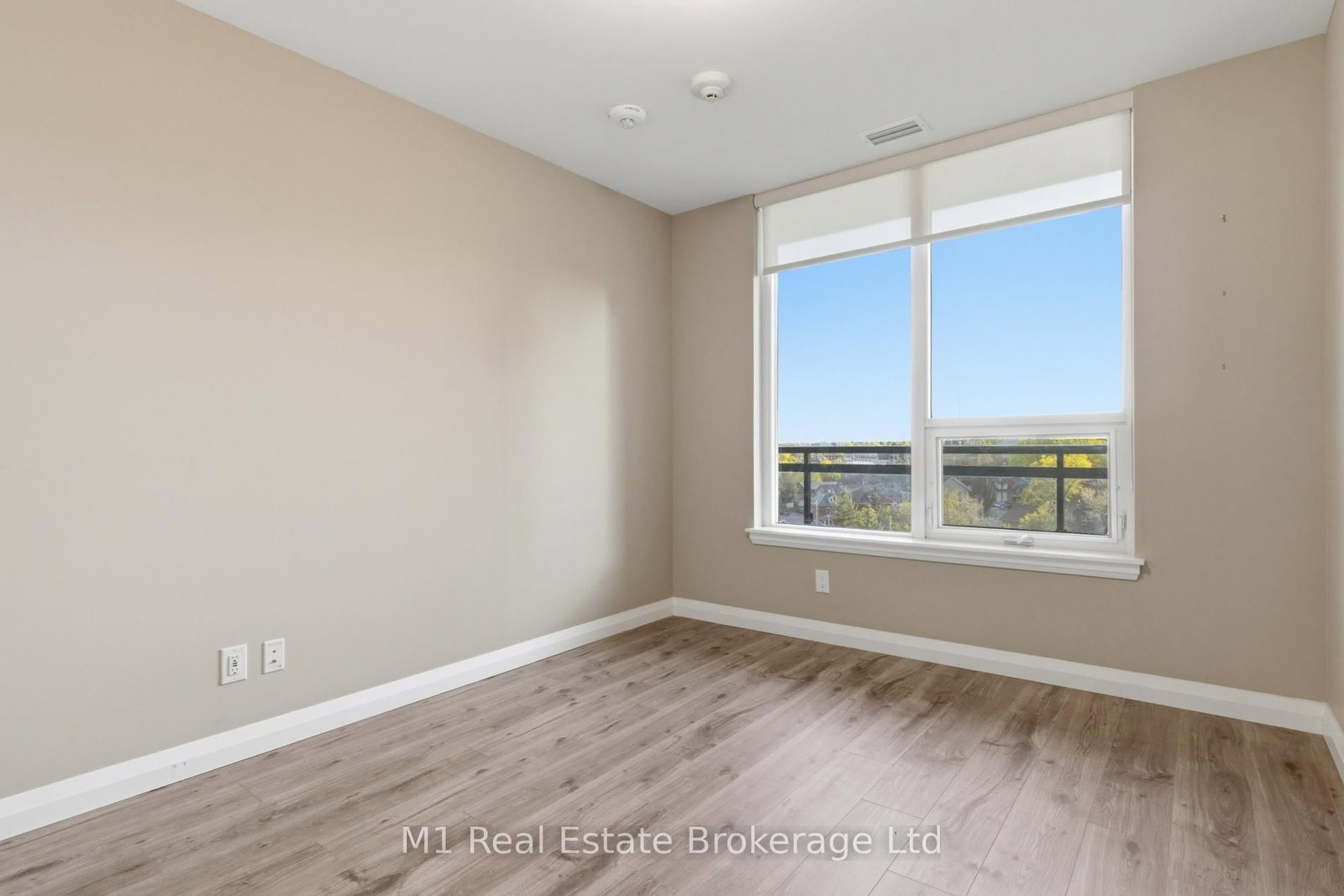 63 Arthur Street S, Unit 705 - Photo 15