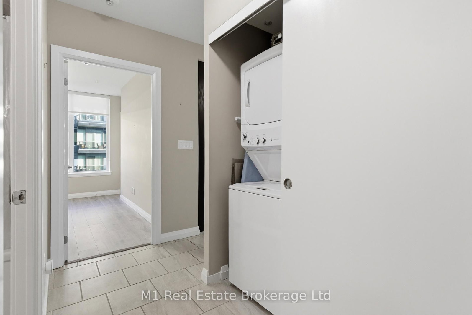 63 Arthur Street S, Unit 705 - Photo 22