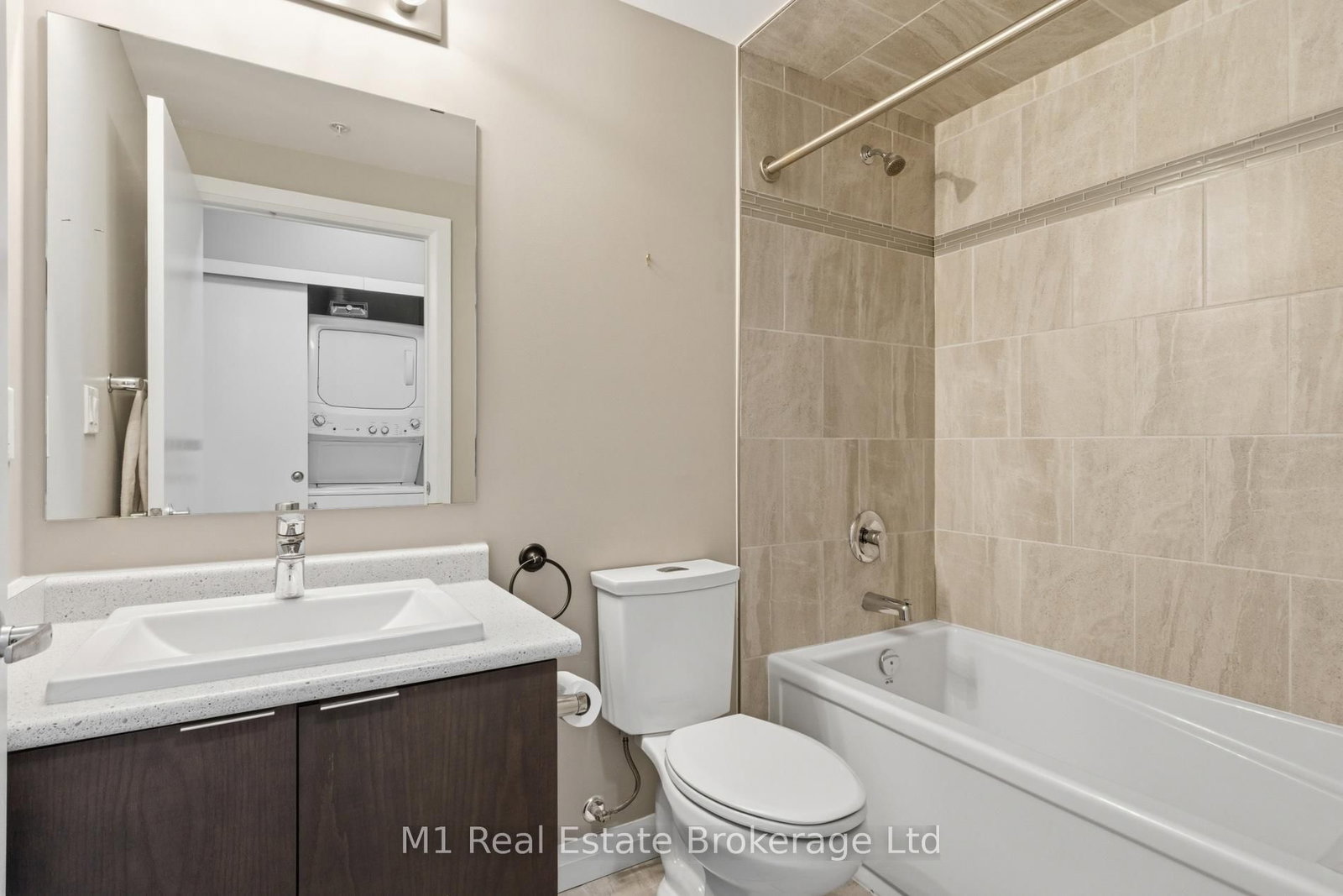 63 Arthur Street S, Unit 705 - Photo 23