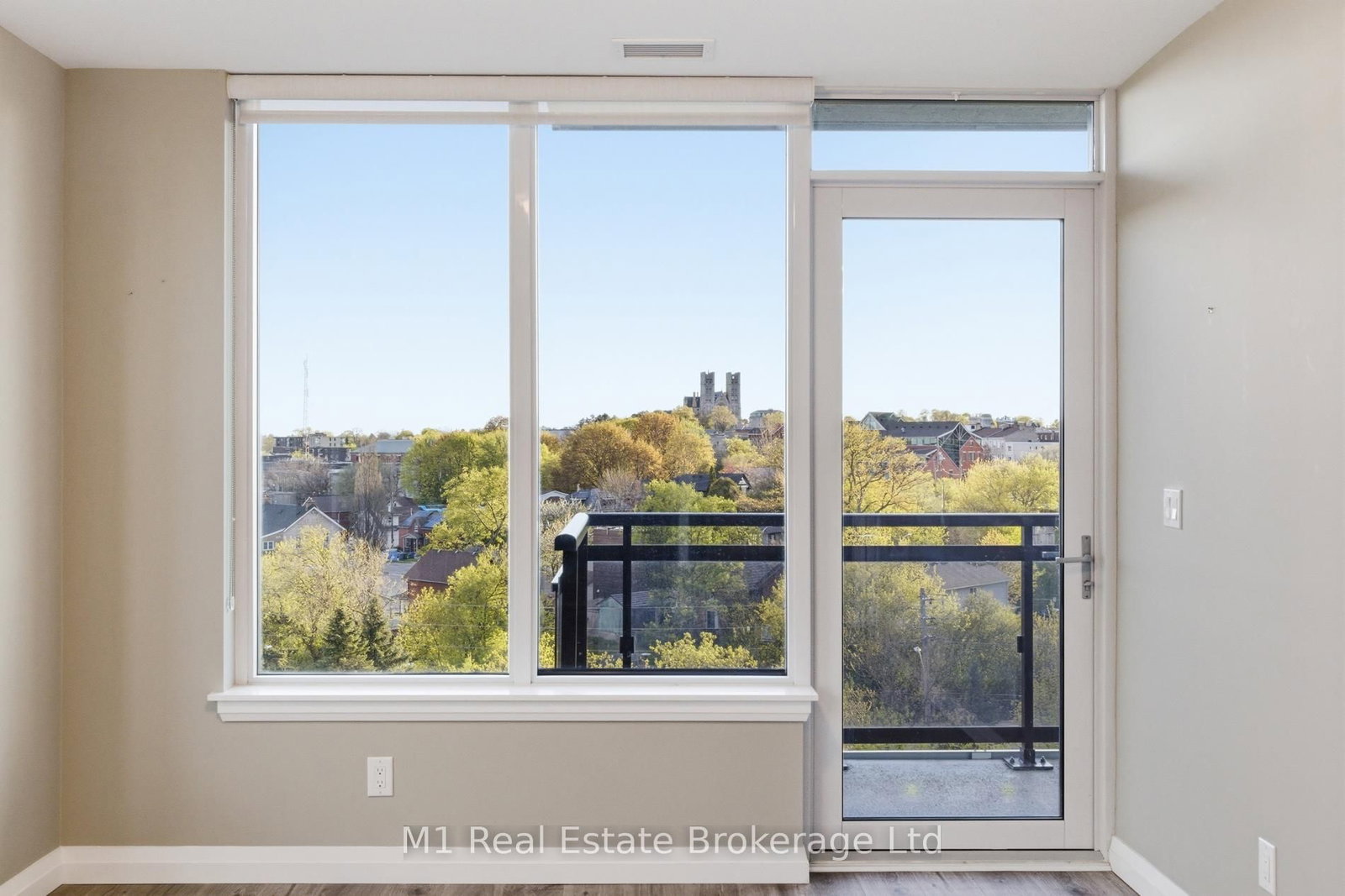 63 Arthur Street S, Unit 705 - Photo 25