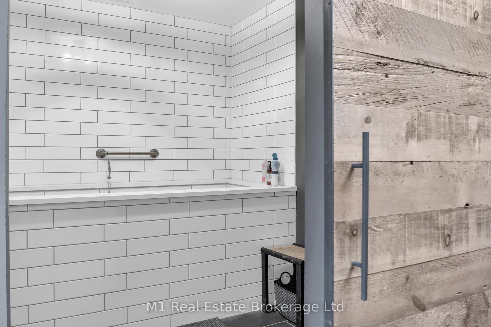 63 Arthur Street S, Unit 705 - Photo 43