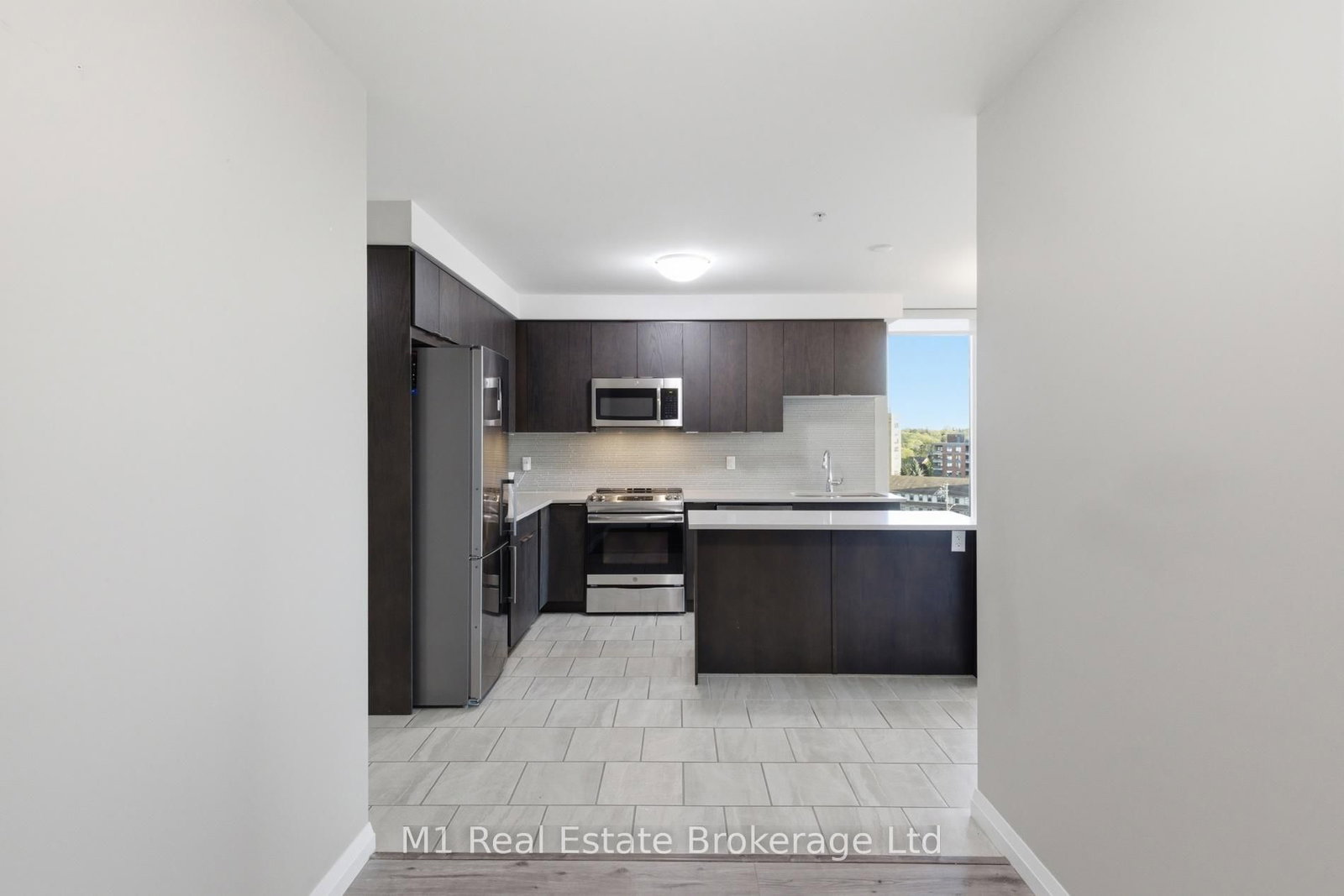 63 Arthur Street S, Unit 705 - Photo 7