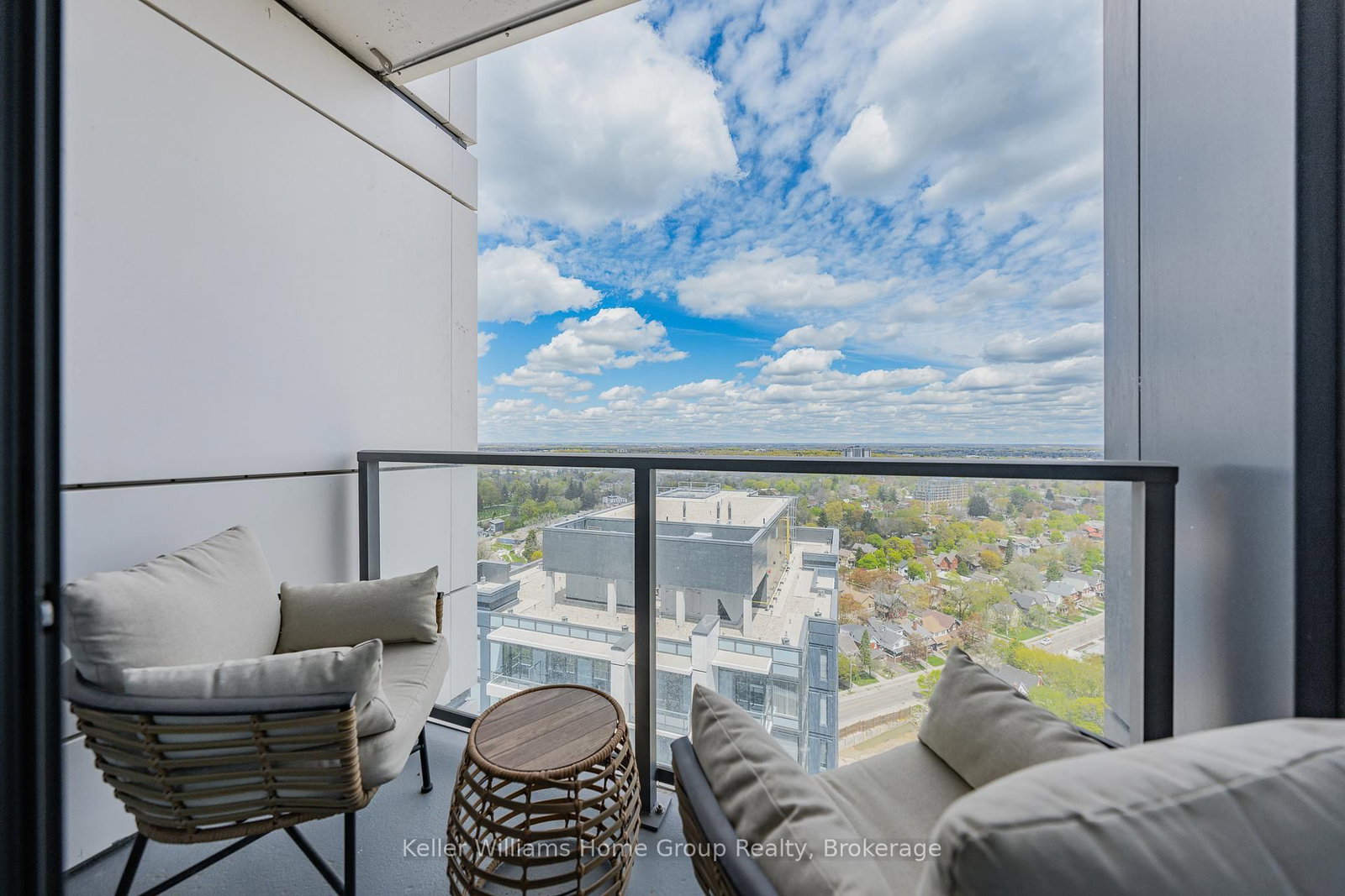 15 Wellington Street S, Unit 2402 - Photo 19