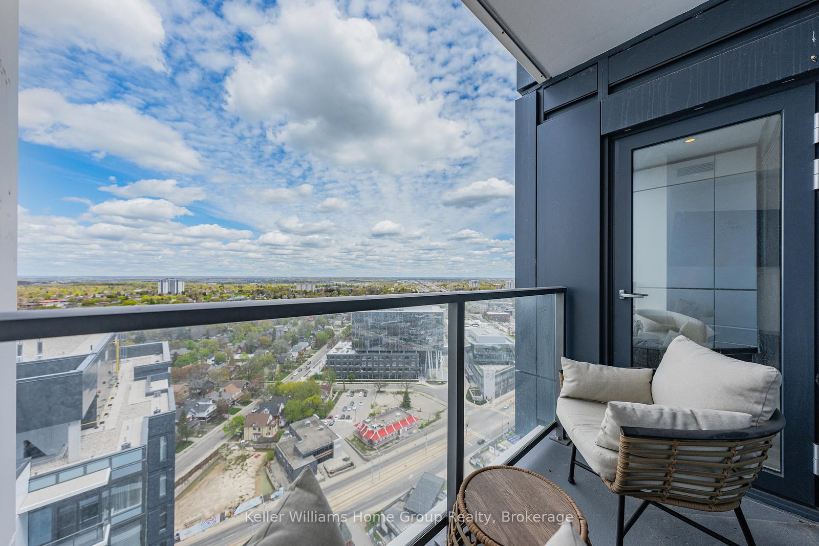 15 Wellington Street S, Unit 2402 - Photo 20
