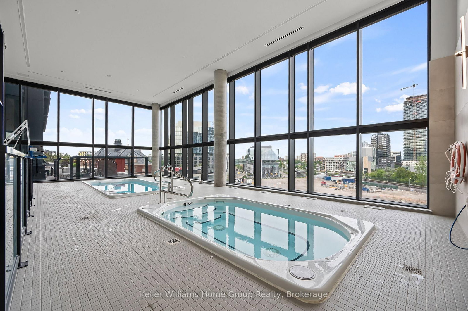 15 Wellington Street S, Unit 2402 - Photo 29