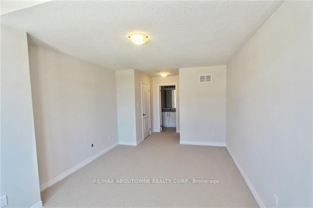 81 Pettitt Drive - Photo 13