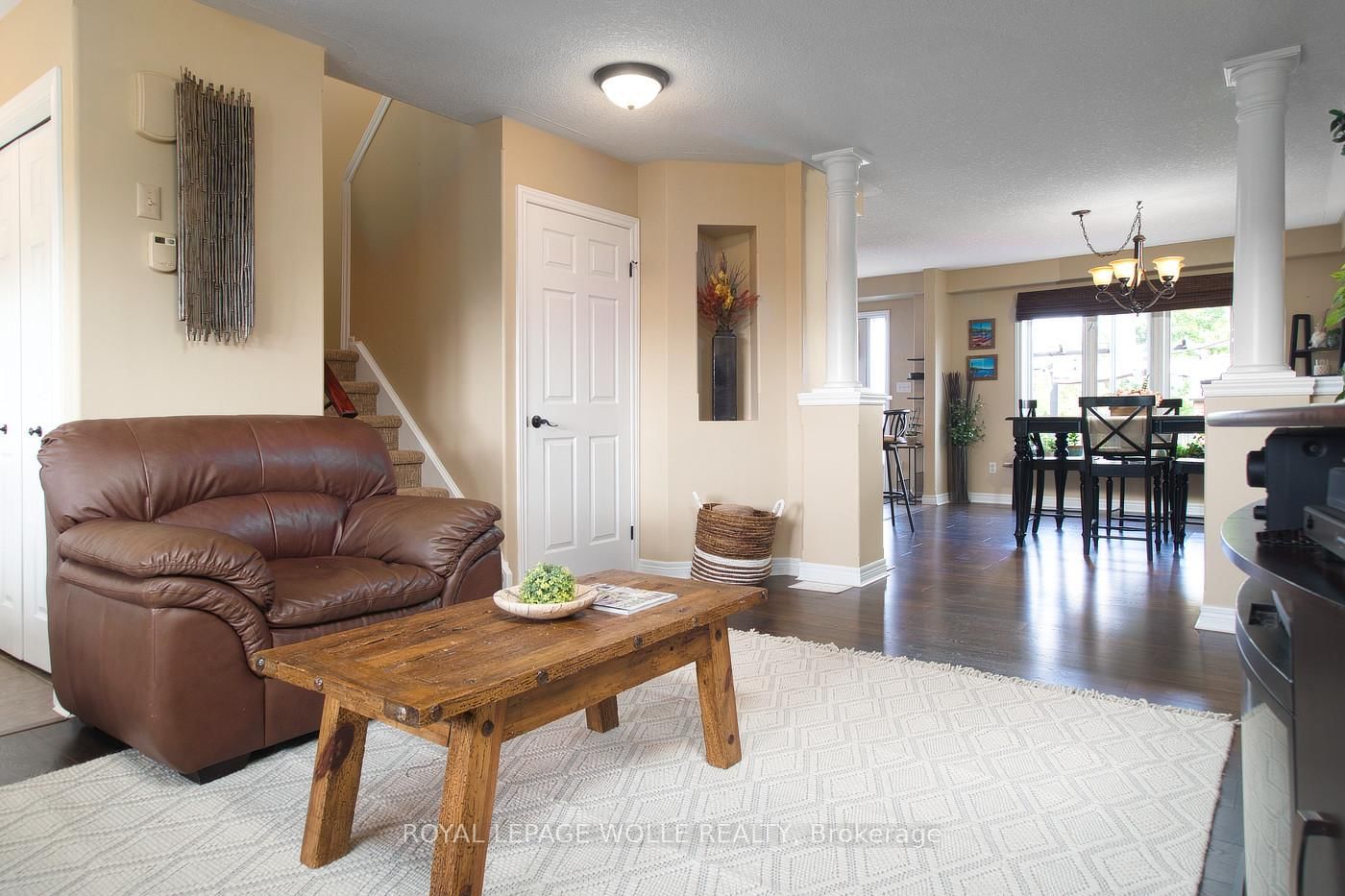 511 Victoria Road N - Photo 18