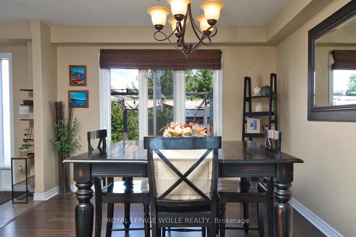 511 Victoria Road N - Photo 41