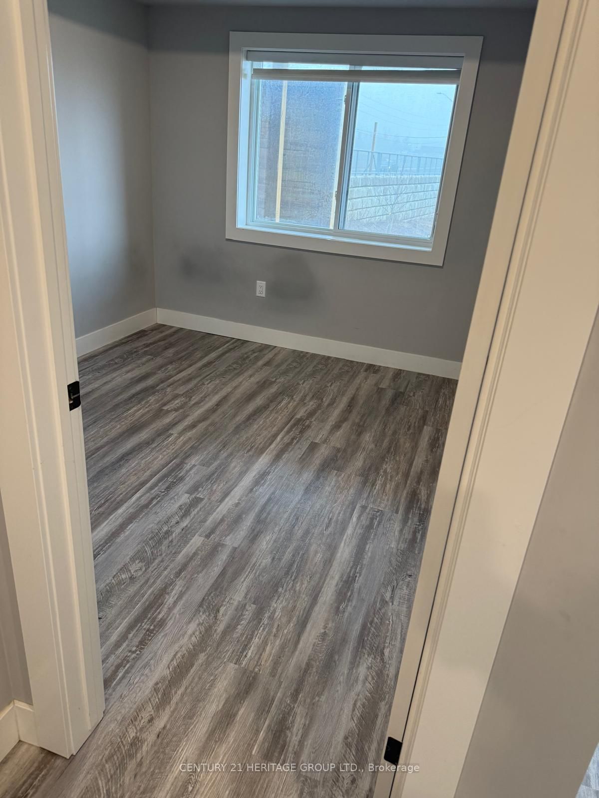 3557 Colonel Talbot Road, Unit 3 - Photo 17