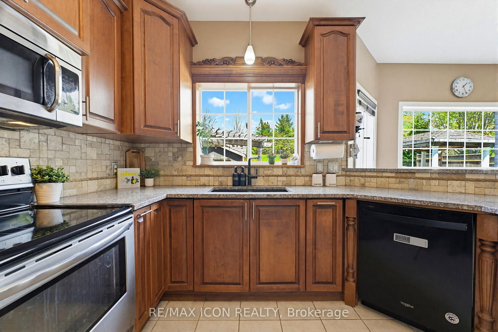 29 Watson Crescent • North Dumfries, ON photo 10