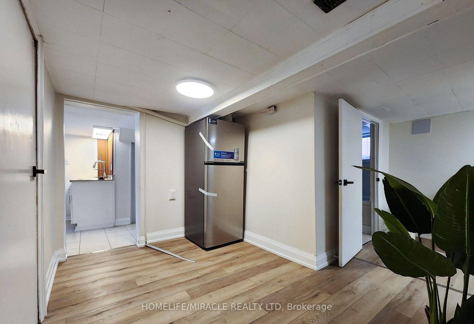 Lower Level - 294 Fairfield Avenue S, Hamilton 4