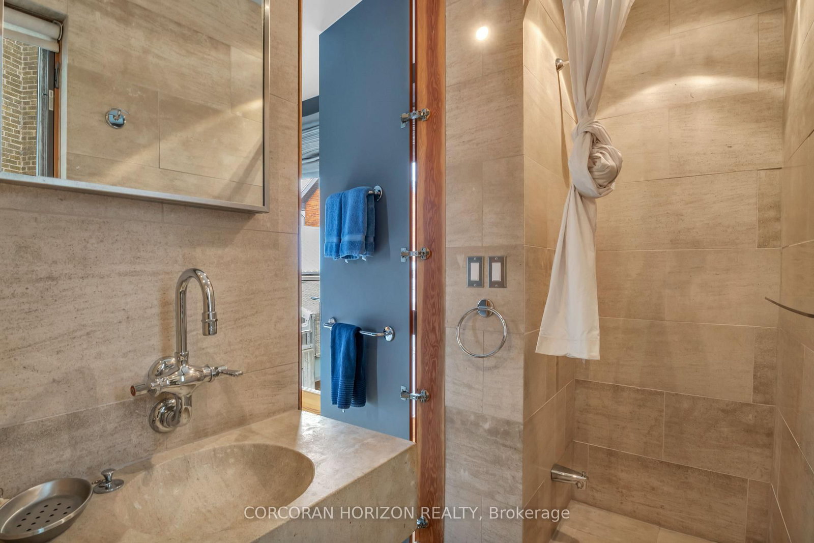 7 Coburg Street • Stratford, ON photo 22