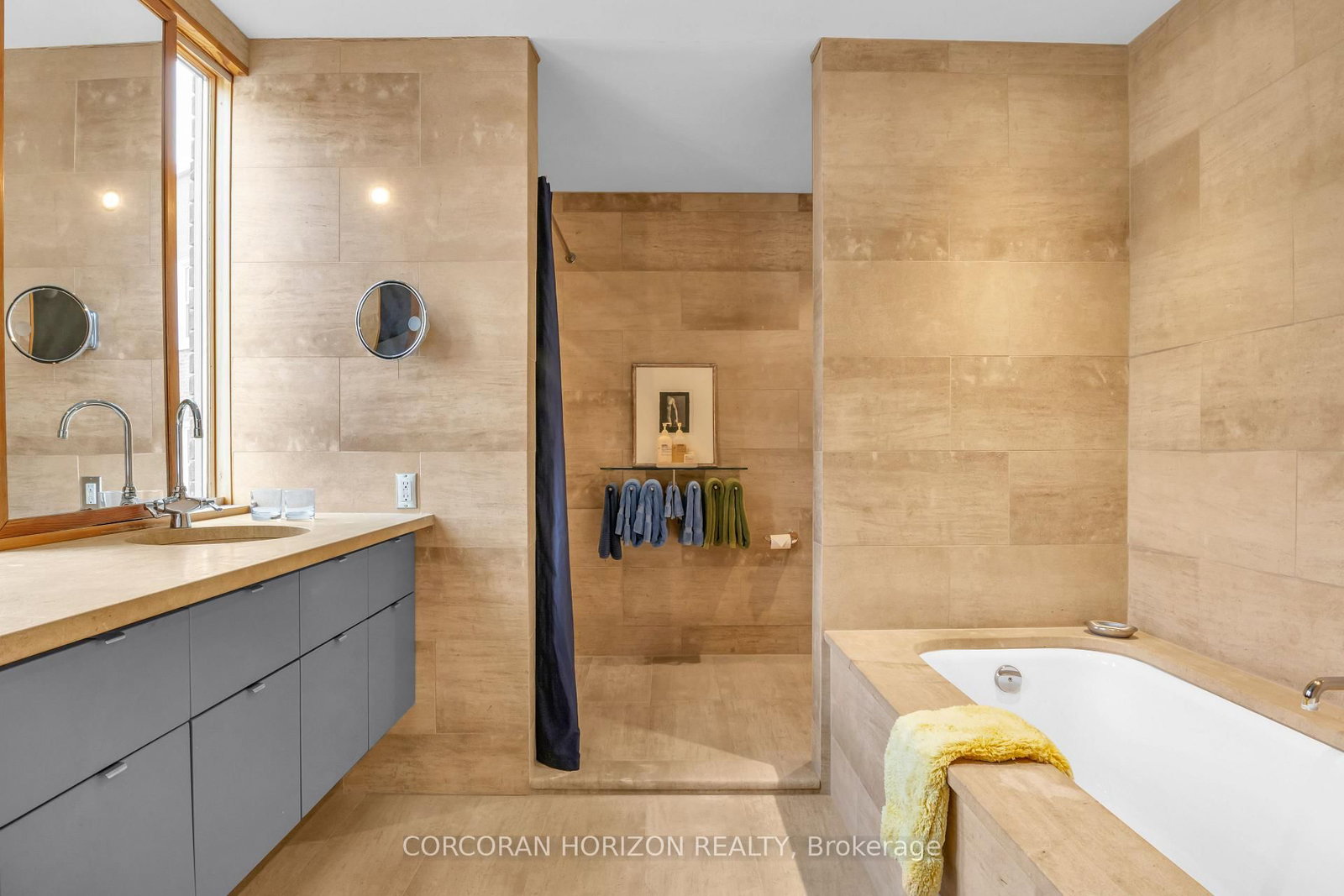7 Coburg Street • Stratford, ON photo 29