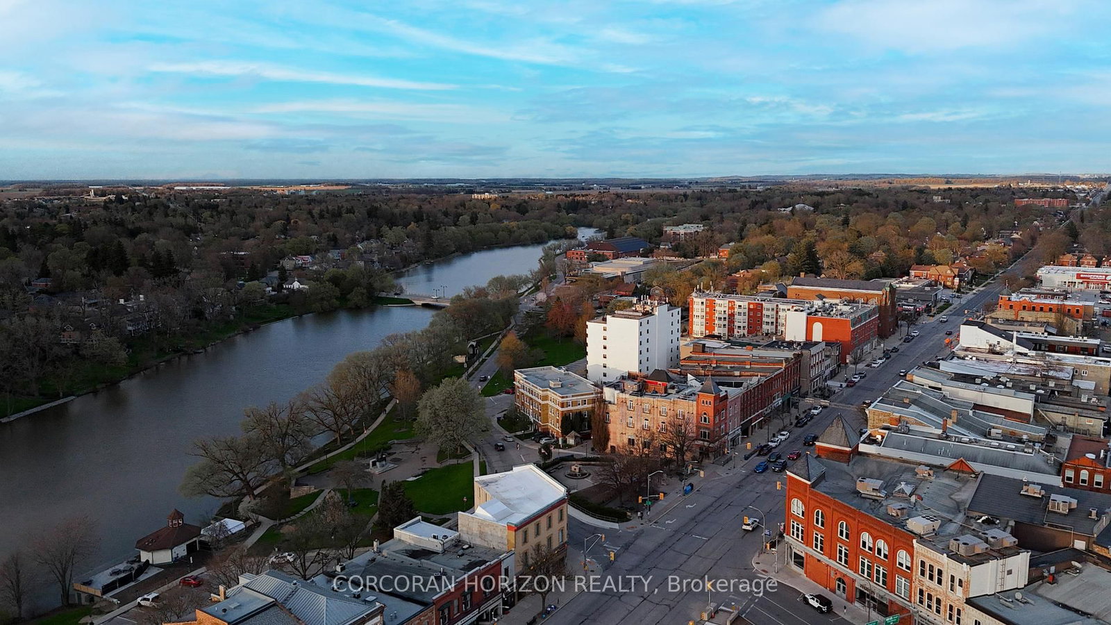 7 Coburg Street • Stratford, ON photo 39