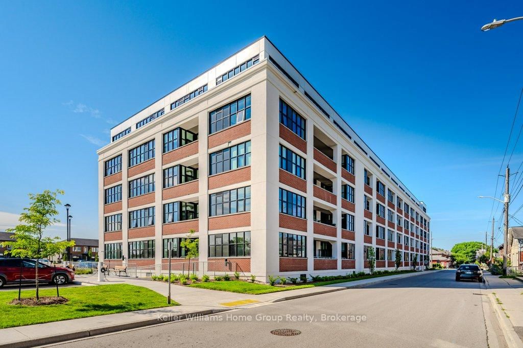 120 Huron Street, Unit 304