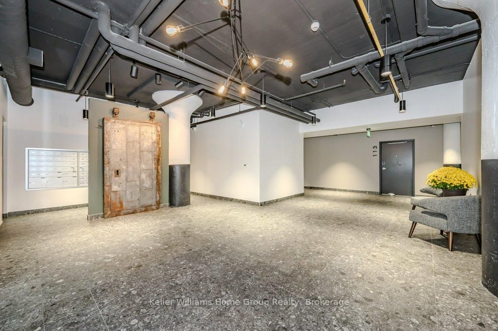 120 Huron Street, Unit 304 - Photo 8