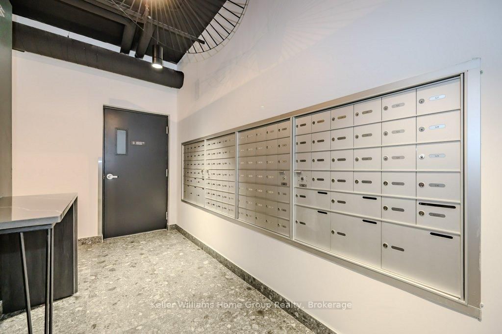 120 Huron Street, Unit 304 - Photo 9