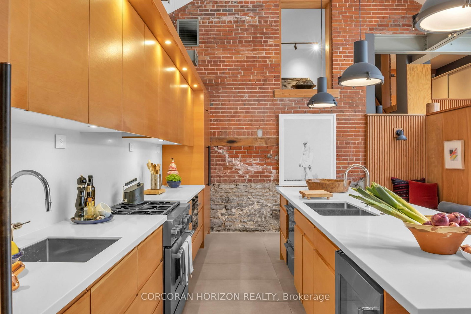 9 Coburg Street • Stratford, ON photo 16