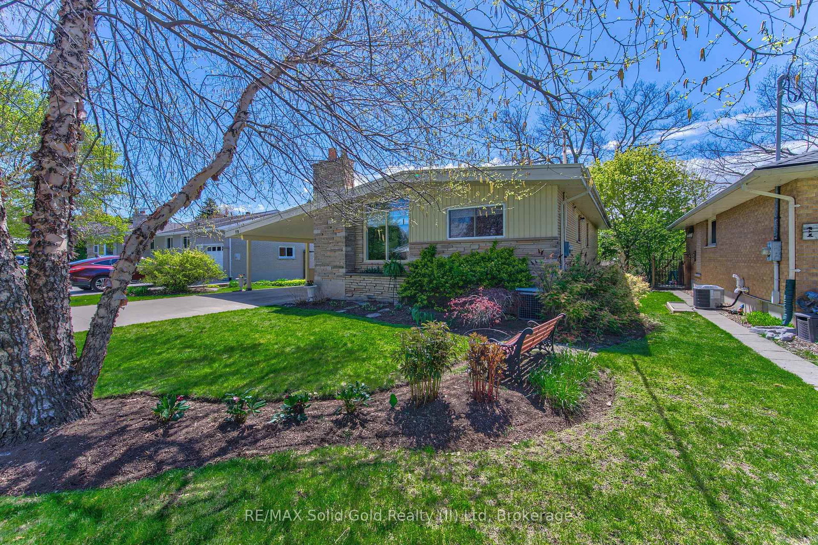 119 Trafalgar Avenue - Photo 2